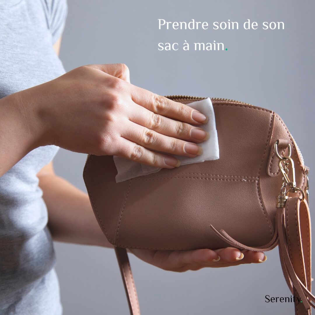 Un sac à main, pour qu'il conserve son éclat et sa beauté au fil du temps, doit recevoir les soins qu'il mérite. Voyons voir comment. Image