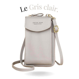 Le Serenity’Bag est le sac à main pour femme idéal : léger, fonctionnel et pensé pour vous accompagner partout. Son design épuré et intemporel s’harmonise avec toutes vos tenues, du look casual aux tenues les plus élégantes. Un allié de style qui allie confort et raffinement, sans jamais faire de compromis.