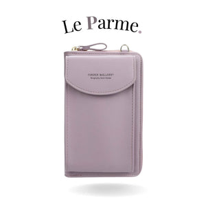 Le Serenity’Bag est le sac à main pour femme idéal : léger, fonctionnel et pensé pour vous accompagner partout. Son design épuré et intemporel s’harmonise avec toutes vos tenues, du look casual aux tenues les plus élégantes. Un allié de style qui allie co