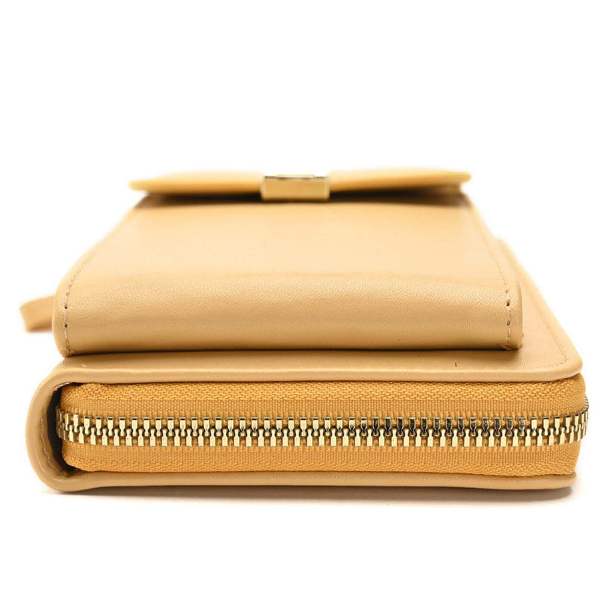 Le Serenity’Bag Édition Prestige est l’accessoire idéal pour celles qui veulent briller avec élégance. Orné de délicates perles façon diamant, ce sac à main tendance pour femme allie glamour, légèreté et praticité. Parfait pour illuminer vos tenues du quo